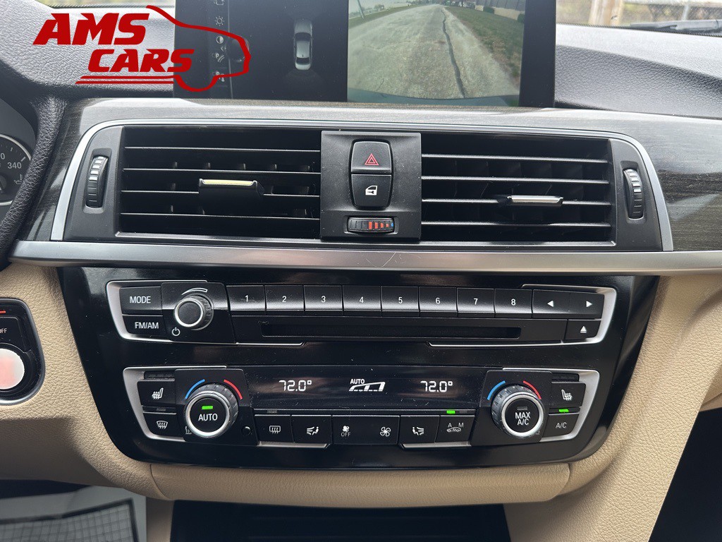 2017 BMW 3 Series Image 26