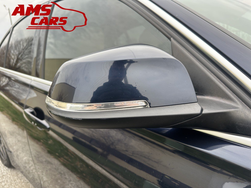 2017 BMW 3 Series Image 37