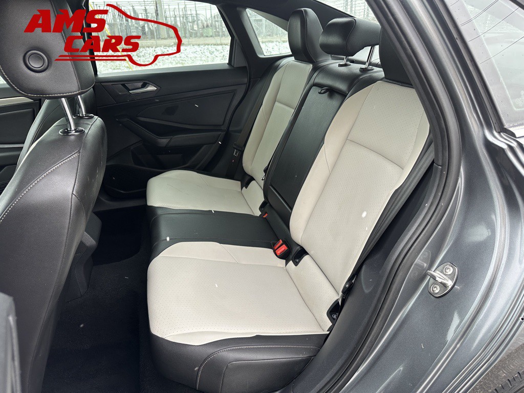 2019 Volkswagen Jetta Image 10