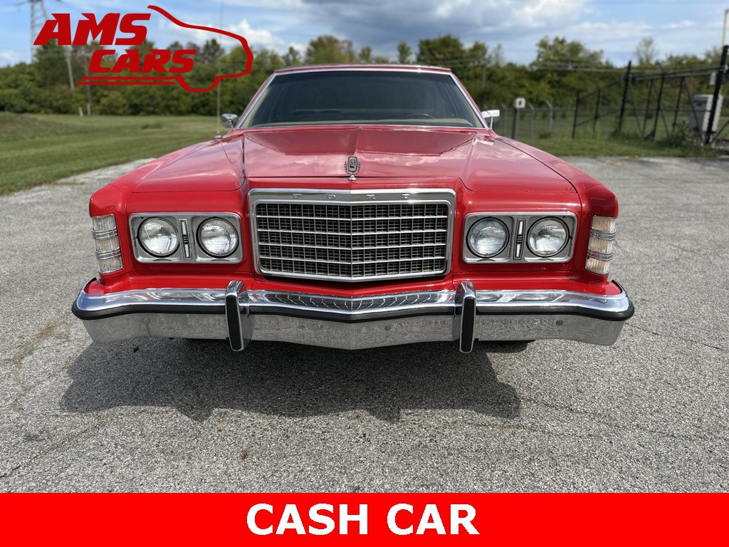 1975 Ford LTD Image 3