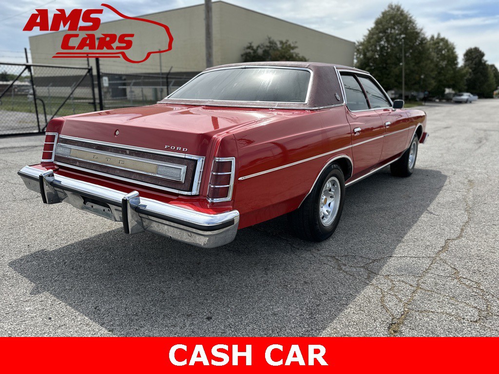 1975 Ford LTD Image 5