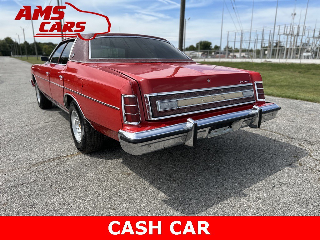 1975 Ford LTD Image 7
