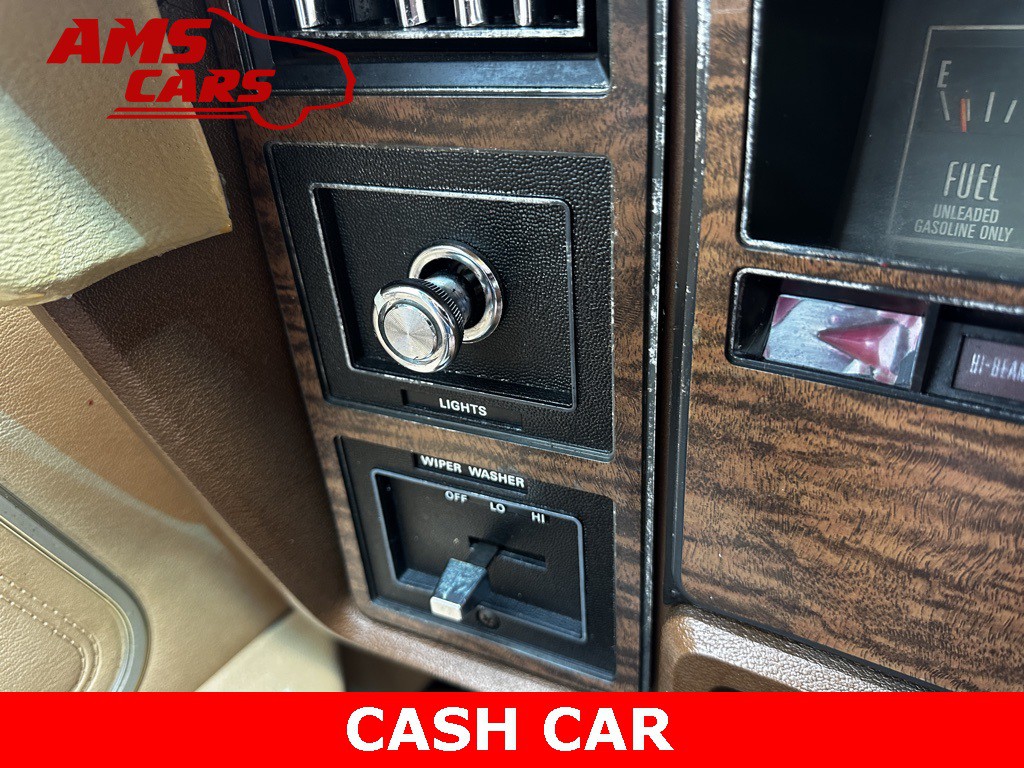 1975 Ford LTD Image 21