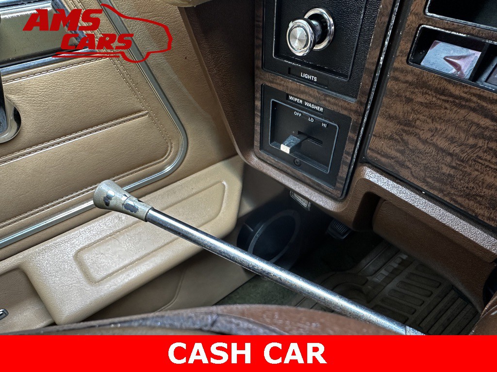 1975 Ford LTD Image 22