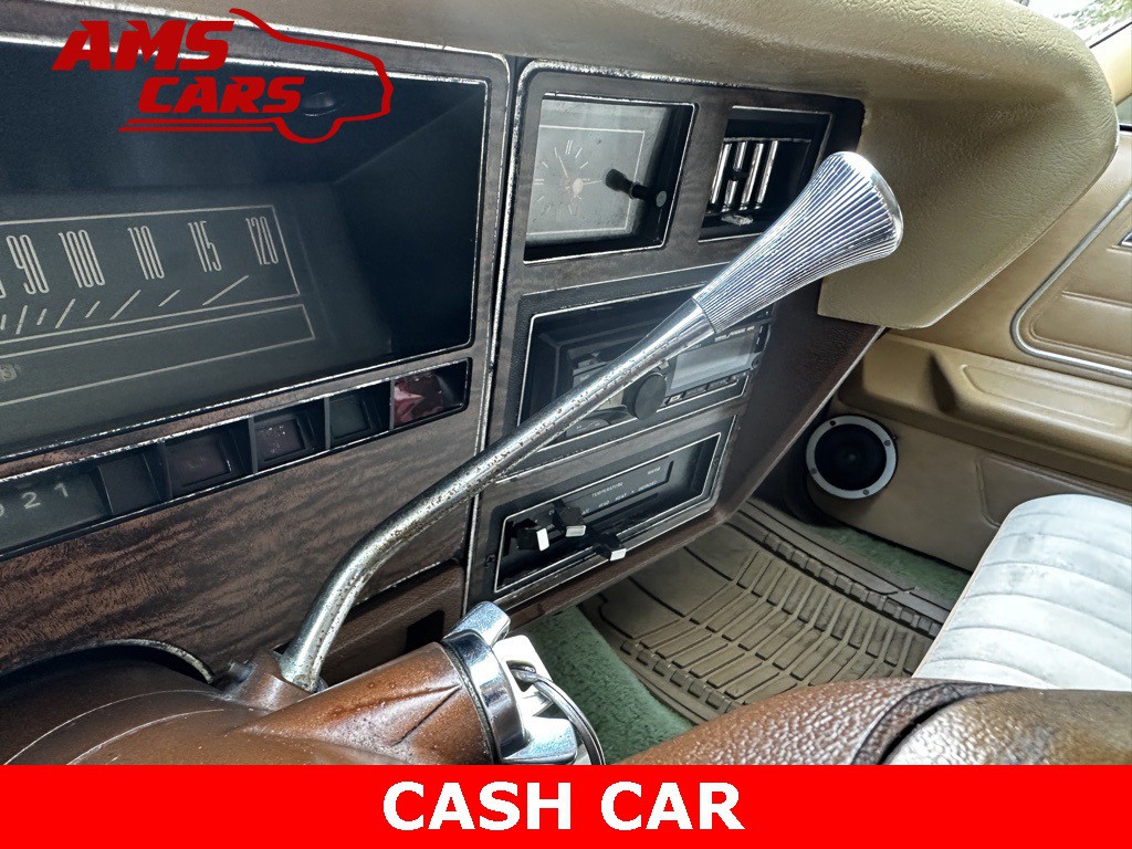 1975 Ford LTD Image 23