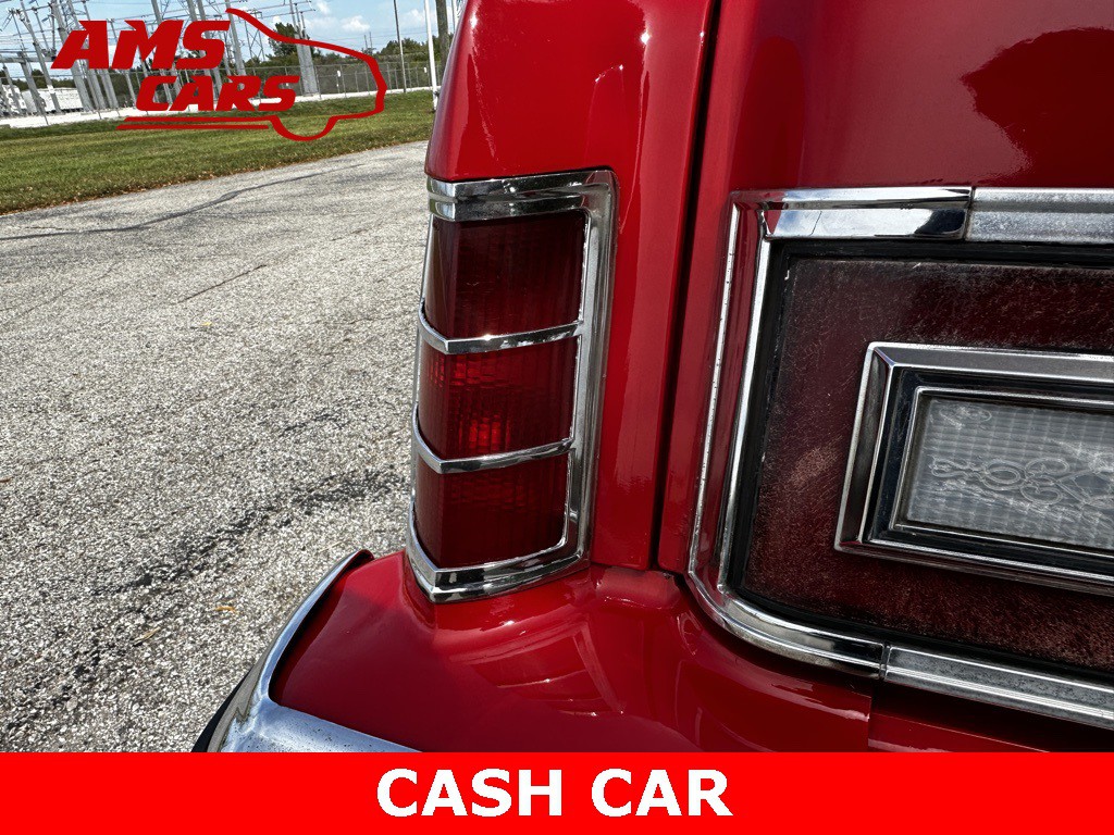 1975 Ford LTD Image 28