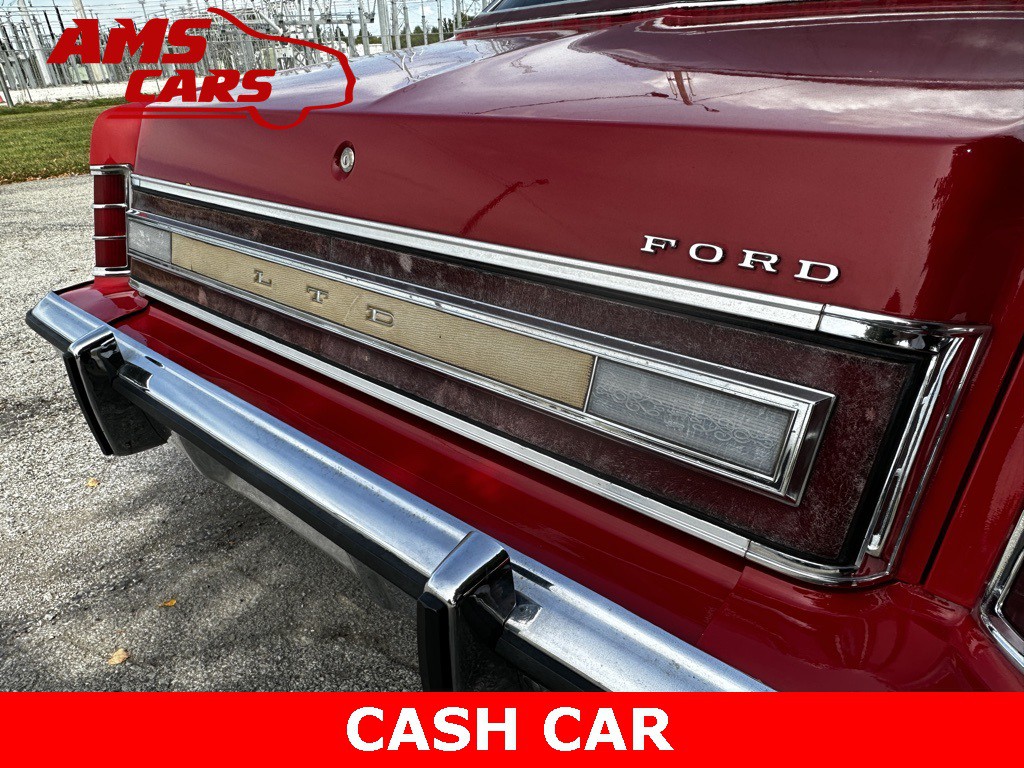 1975 Ford LTD Image 29