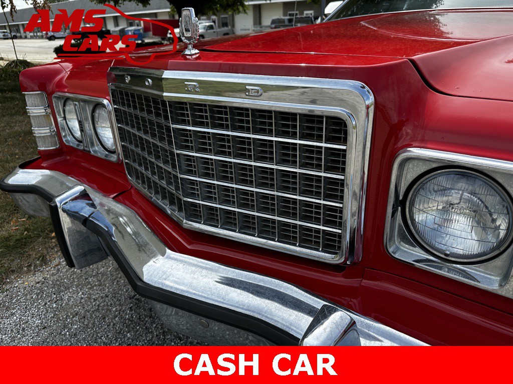 1975 Ford LTD Image 30