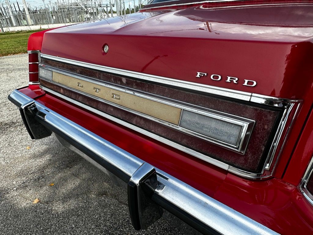 1975 Ford LTD Image 27