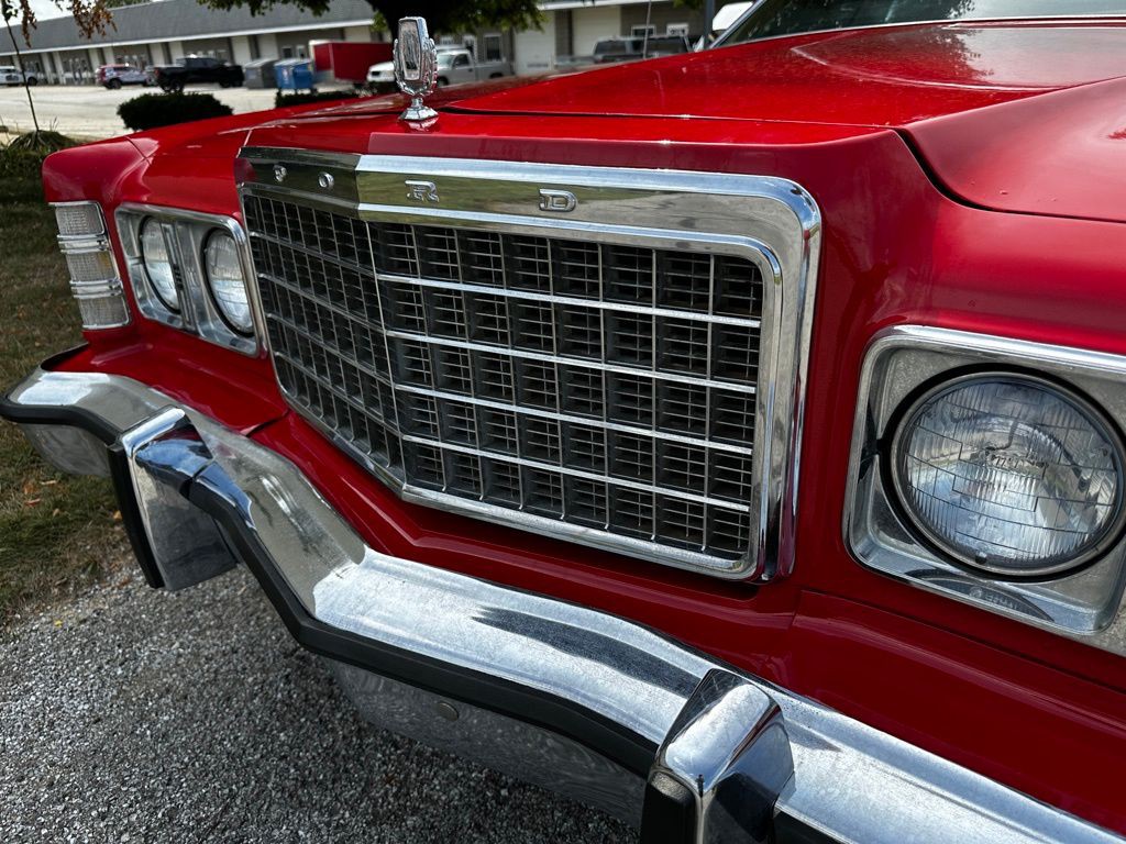 1975 Ford LTD Image 30