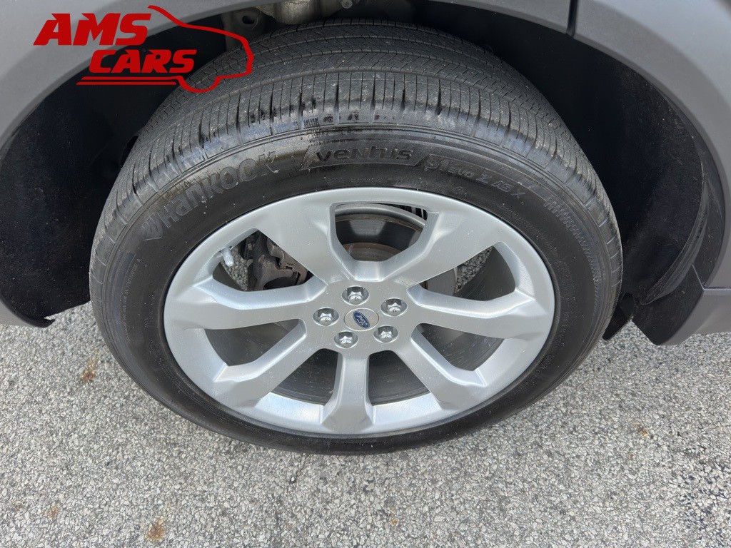 2020 Ford Explorer Image 54