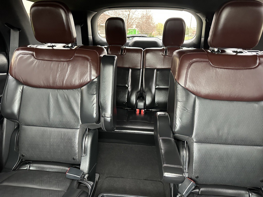 2020 Ford Explorer Image 14