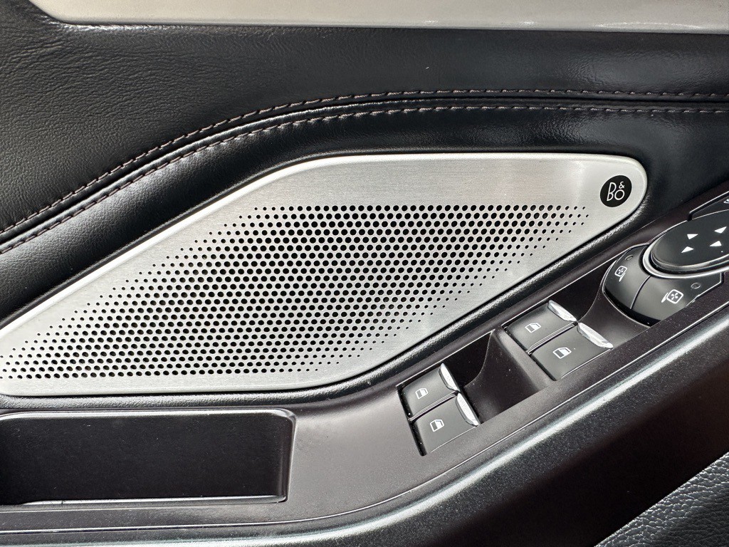 2020 Ford Explorer Image 45