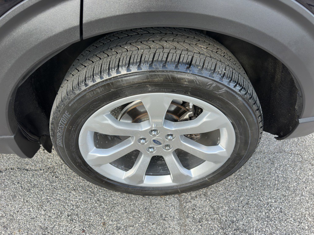 2020 Ford Explorer Image 55