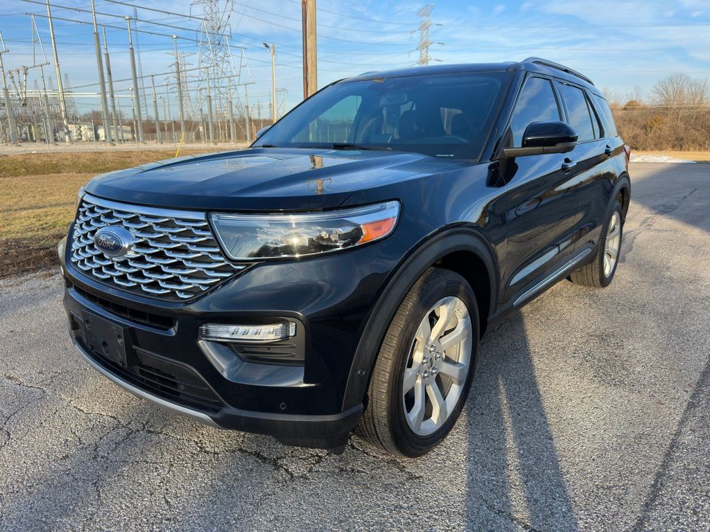 2020 Ford Explorer Image 1