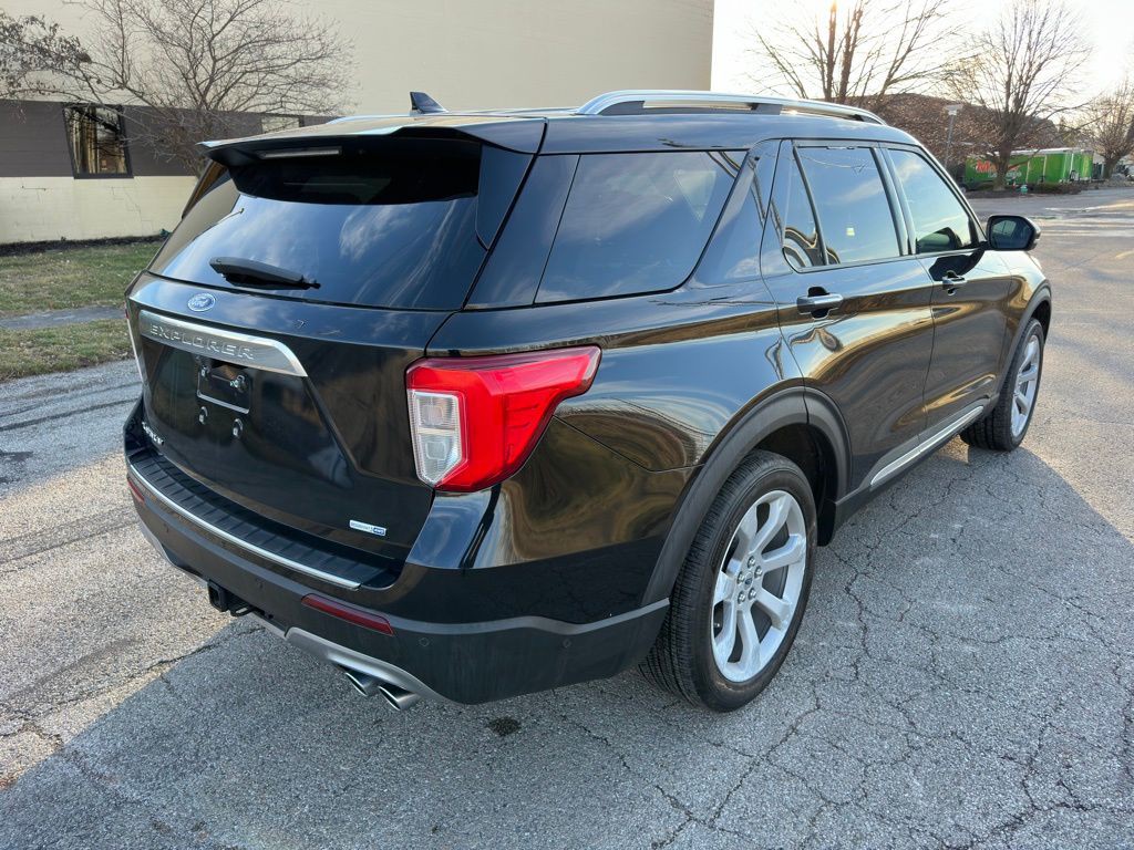 2020 Ford Explorer Image 4