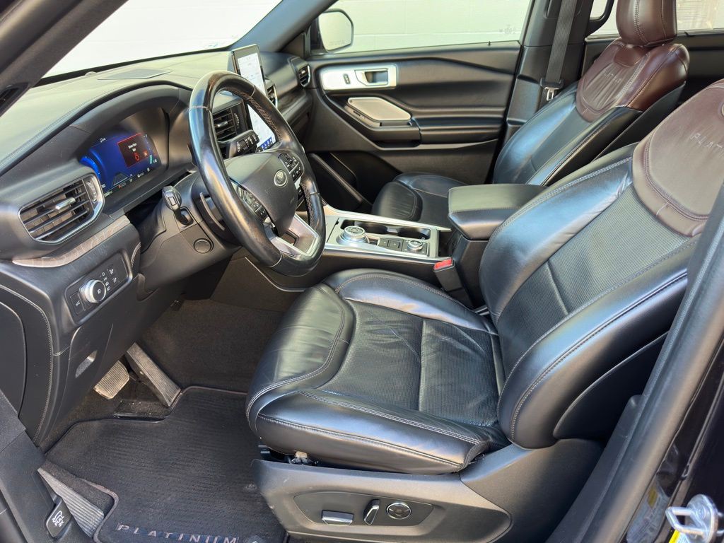 2020 Ford Explorer Image 9