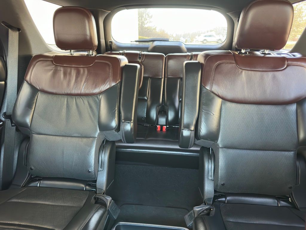 2020 Ford Explorer Image 12