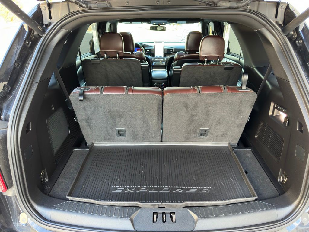 2020 Ford Explorer Image 14