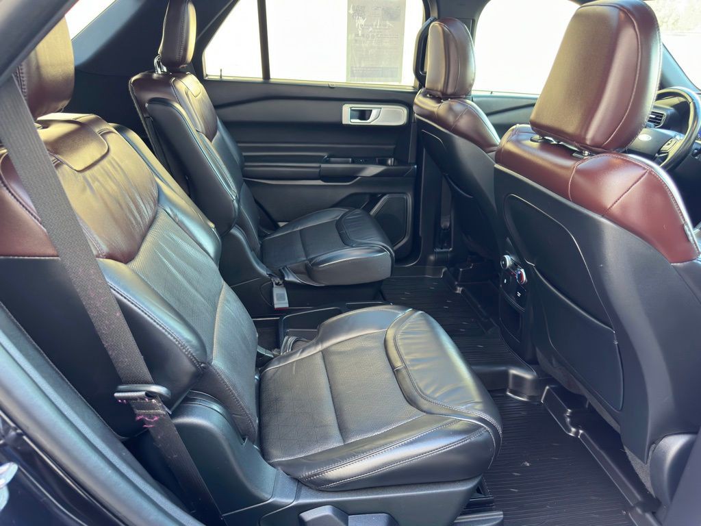 2020 Ford Explorer Image 15
