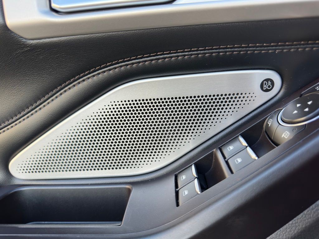 2020 Ford Explorer Image 42