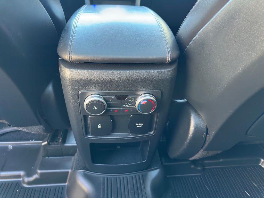 2020 Ford Explorer Image 43