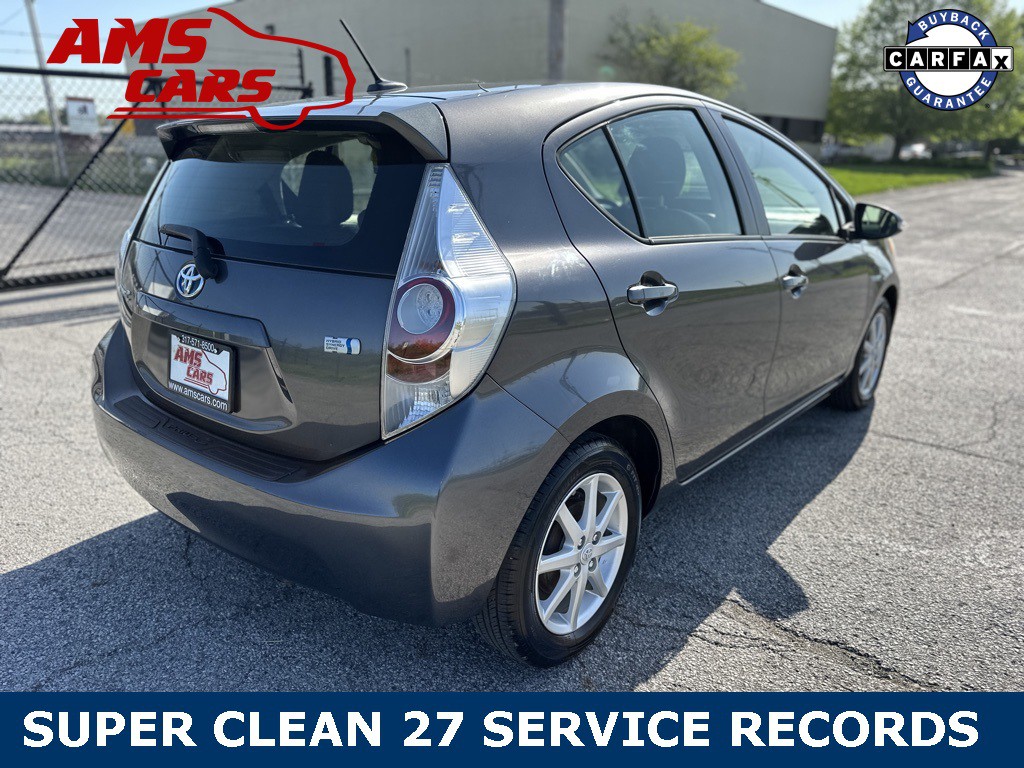 2012 Toyota Prius Image 4