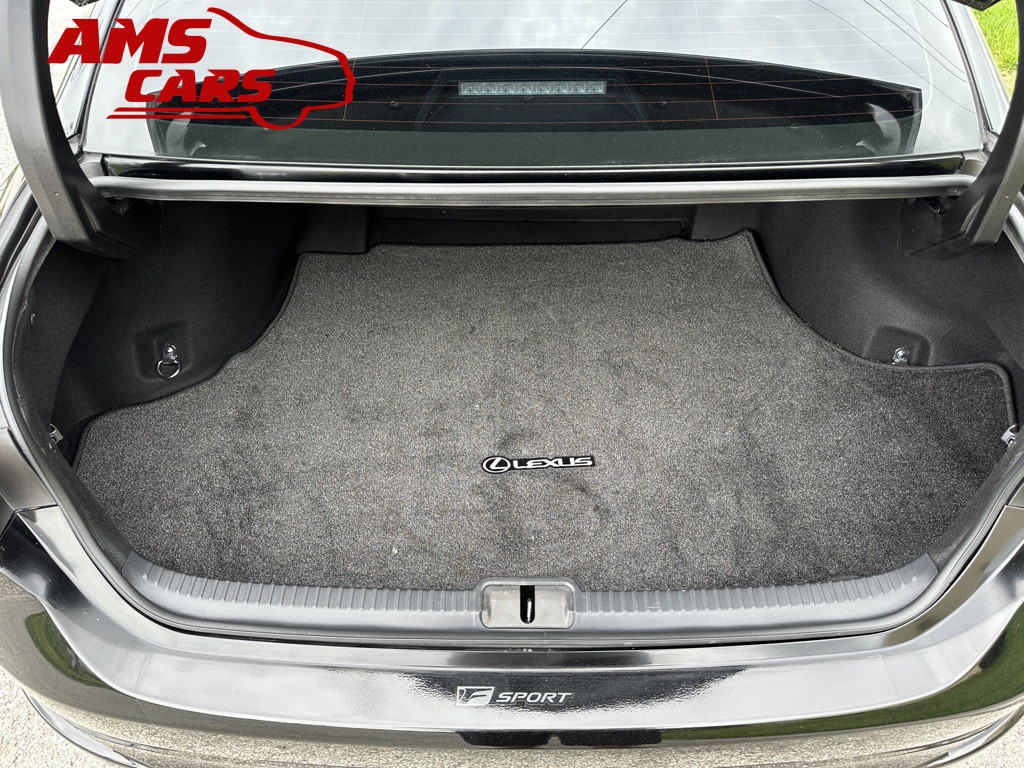 2022 Lexus ES Image 52