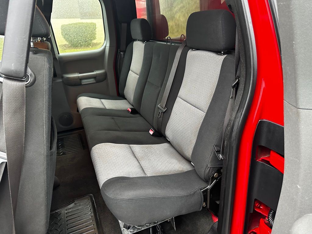 2007 Chevrolet Silverado 1500 Image 12