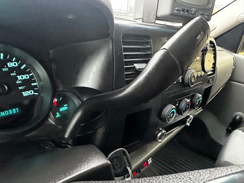 2007 Chevrolet Silverado 1500 Image 20