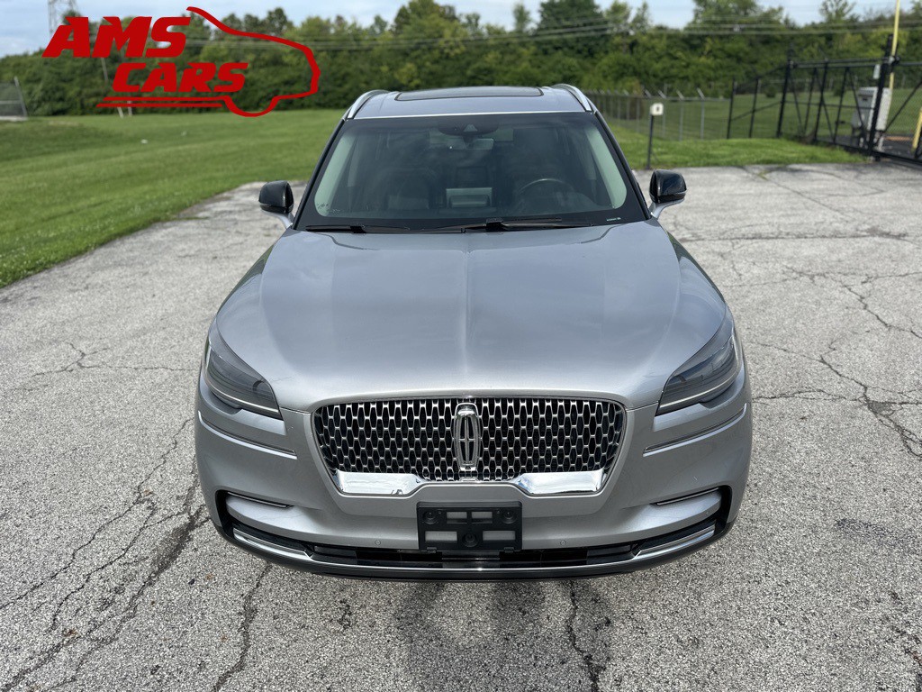 2022 Lincoln Aviator Image 2