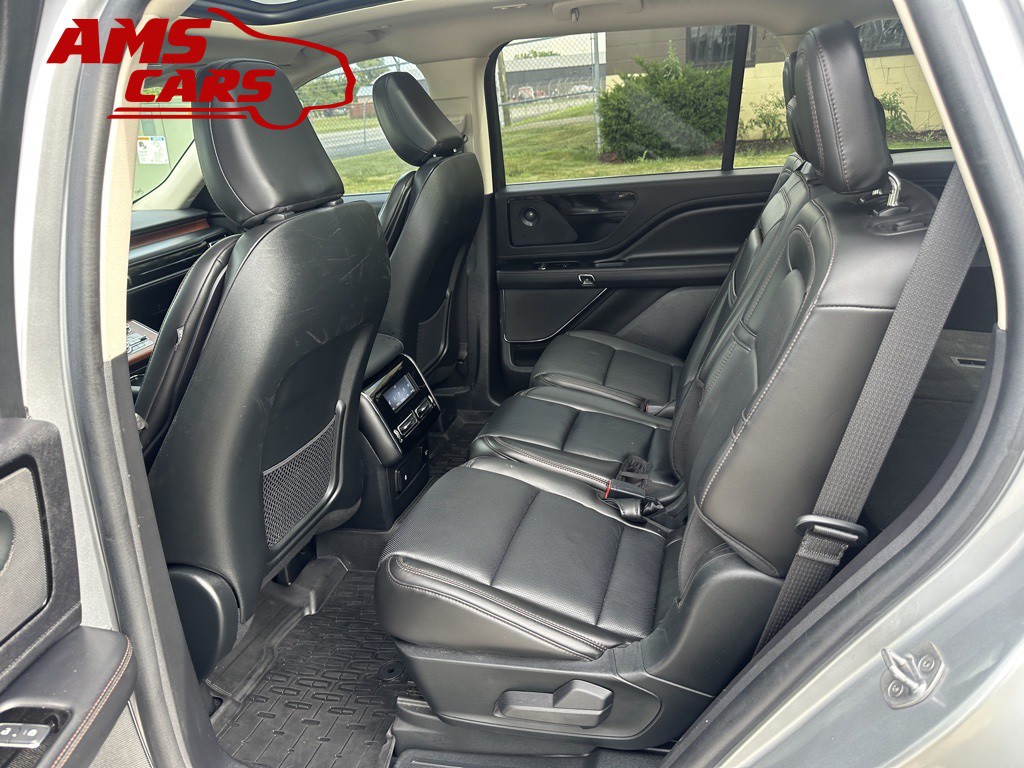 2022 Lincoln Aviator Image 13