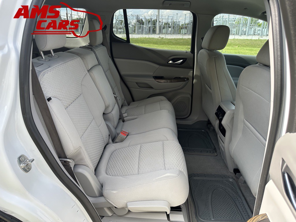 2019 GMC Acadia Image 16