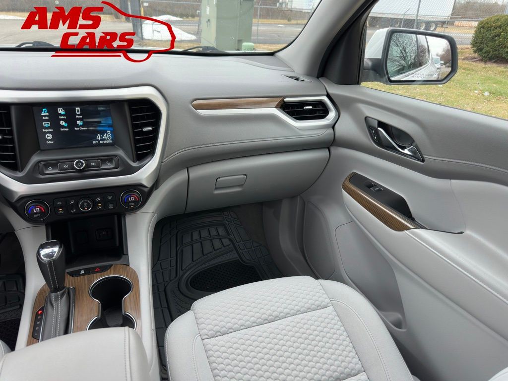2019 GMC Acadia Image 9