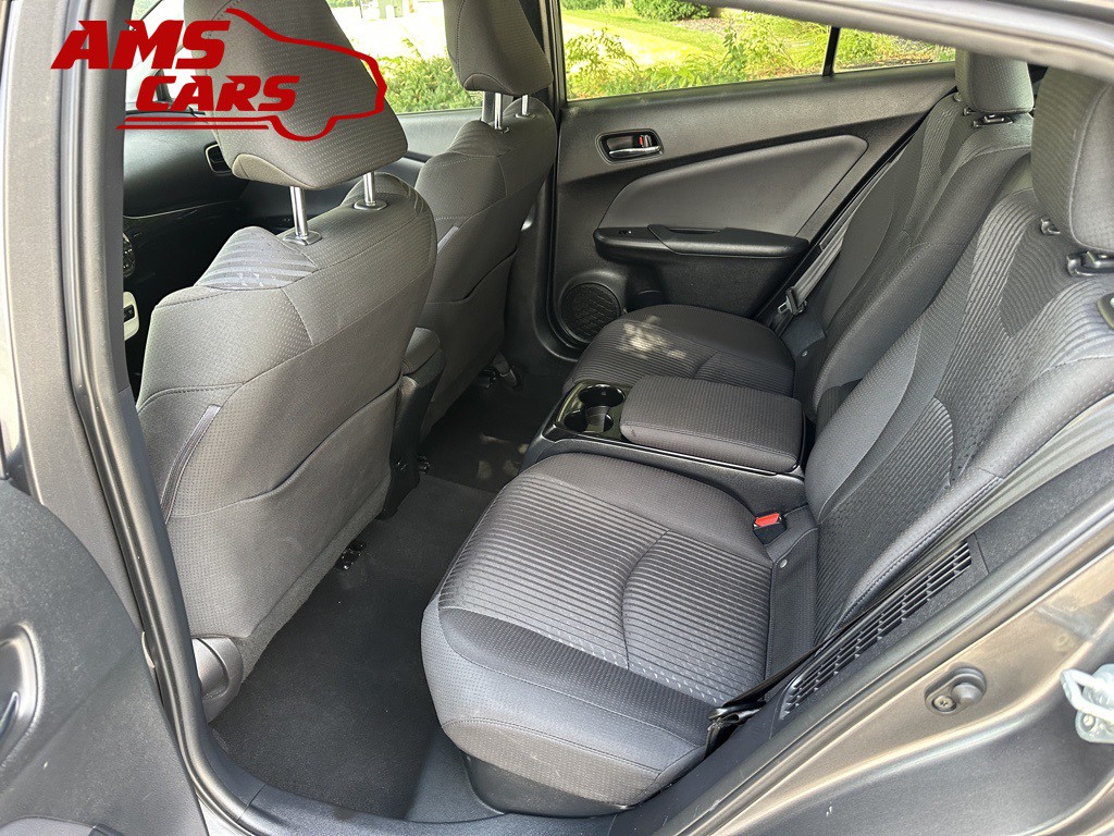 2017 Toyota Prius Image 12