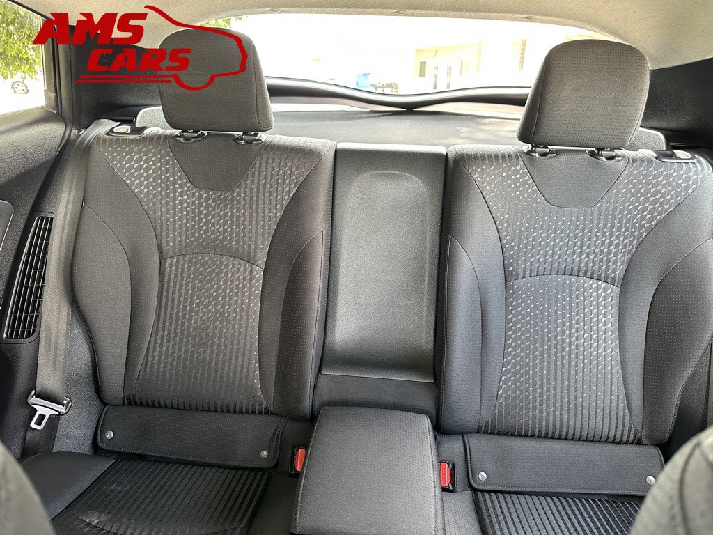 2017 Toyota Prius Image 14
