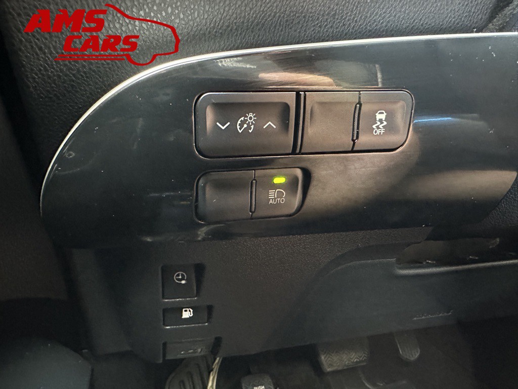 2017 Toyota Prius Image 29