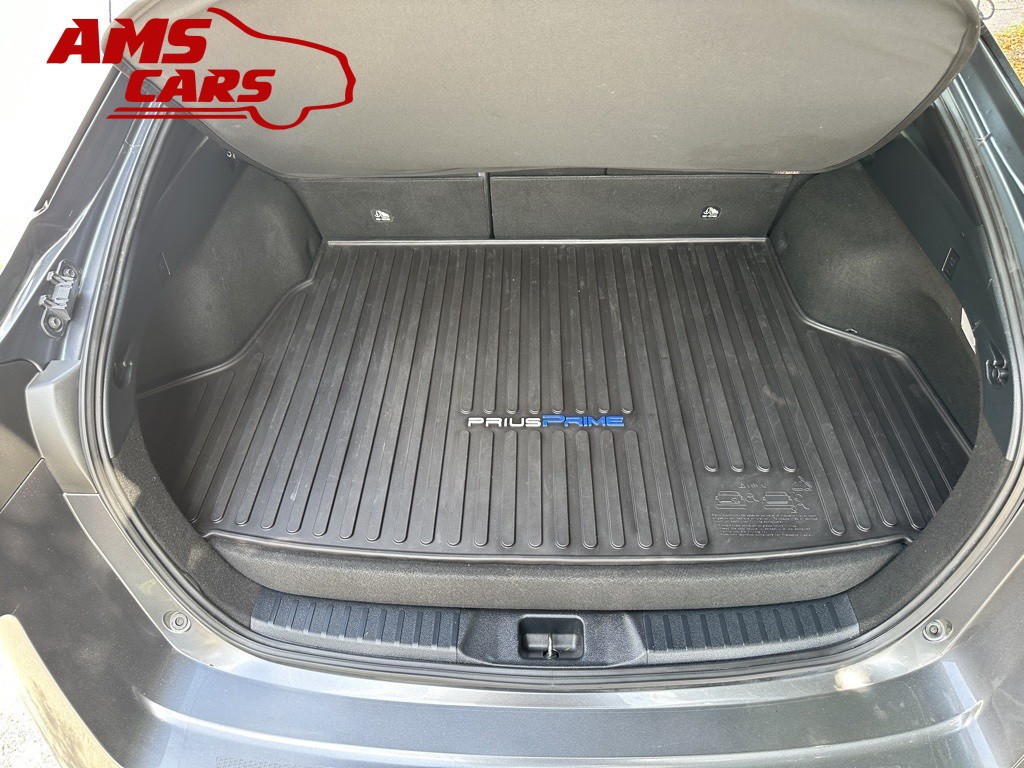 2017 Toyota Prius Image 44