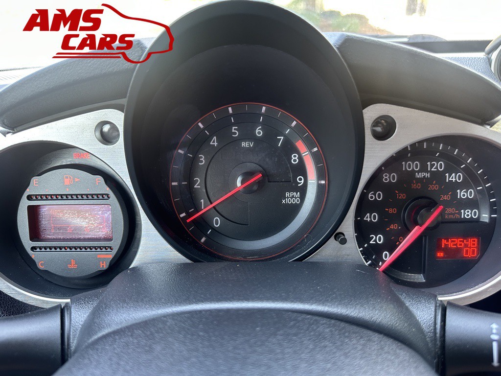 2014 Nissan 370Z Image 13