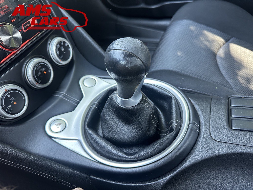 2014 Nissan 370Z Image 22