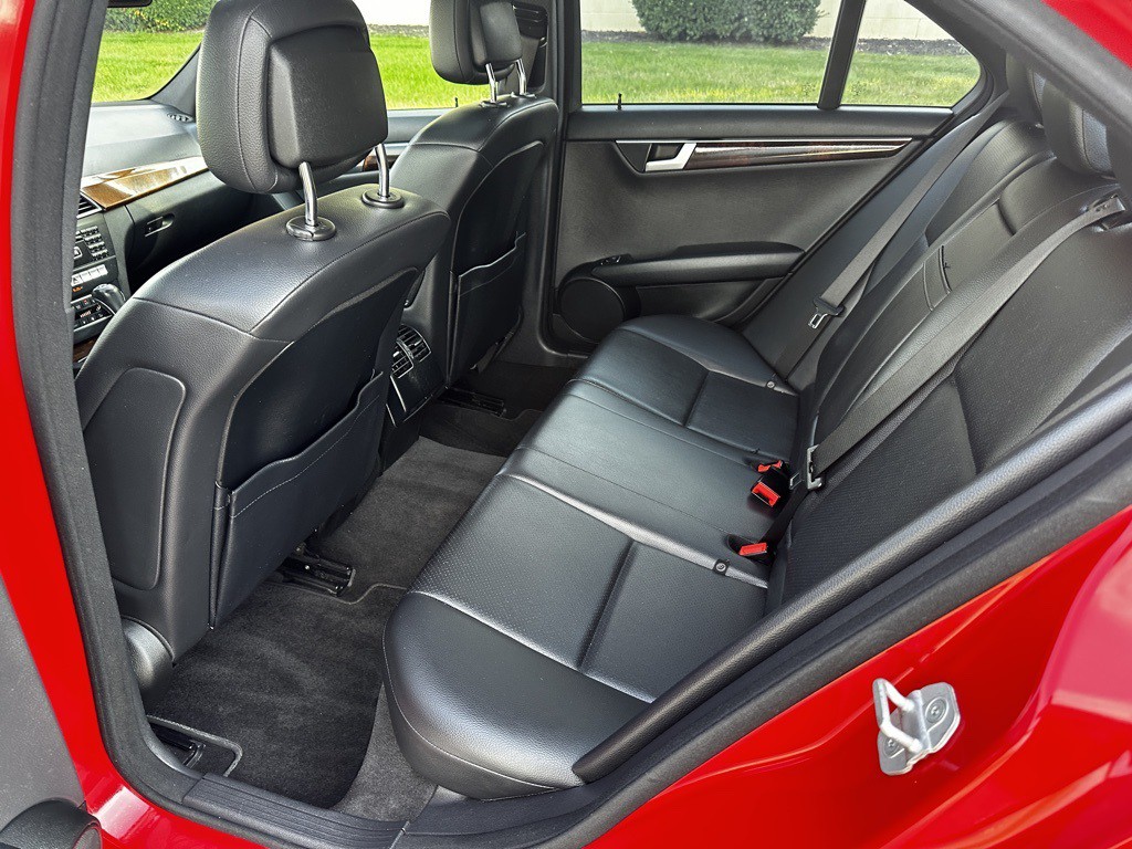 2014 Mercedes-Benz C-Class Image 13