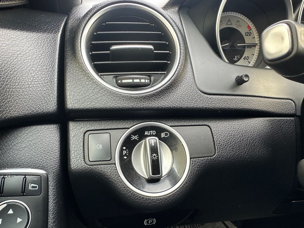 2014 Mercedes-Benz C-Class Image 20