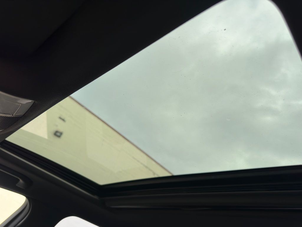 2014 Mercedes-Benz C-Class Image 26