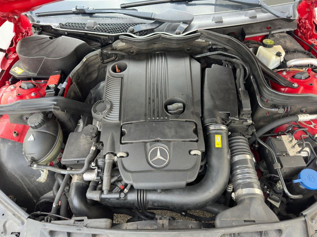 2014 Mercedes-Benz C-Class Image 30