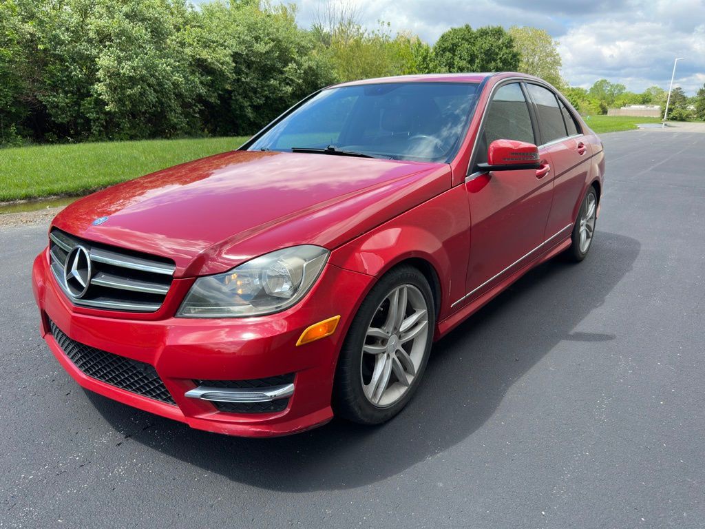 2014 Mercedes-Benz C-Class Image 1
