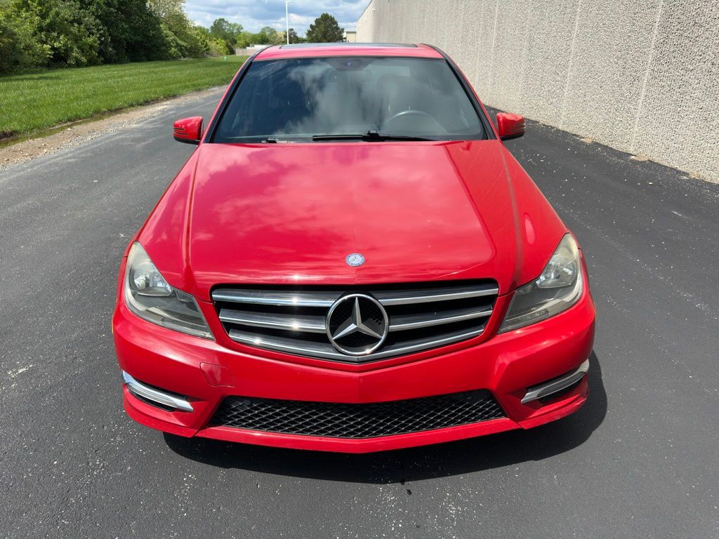 2014 Mercedes-Benz C-Class Image 2