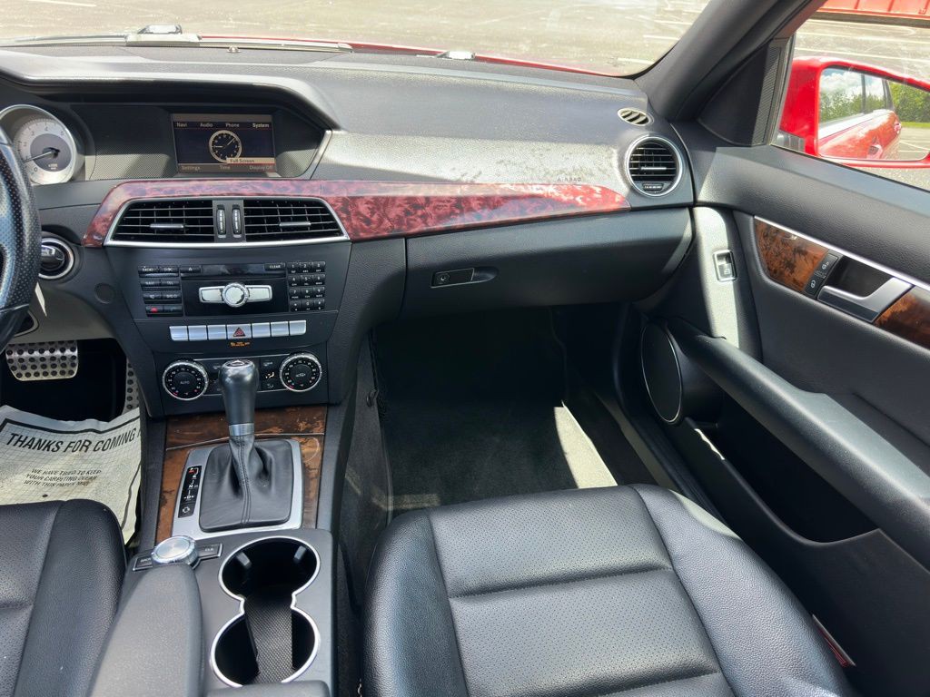 2014 Mercedes-Benz C-Class Image 9