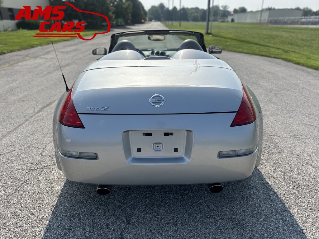 2005 Nissan 350Z Image 5