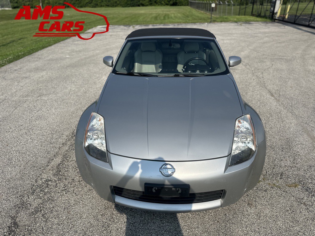 2005 Nissan 350Z Image 8