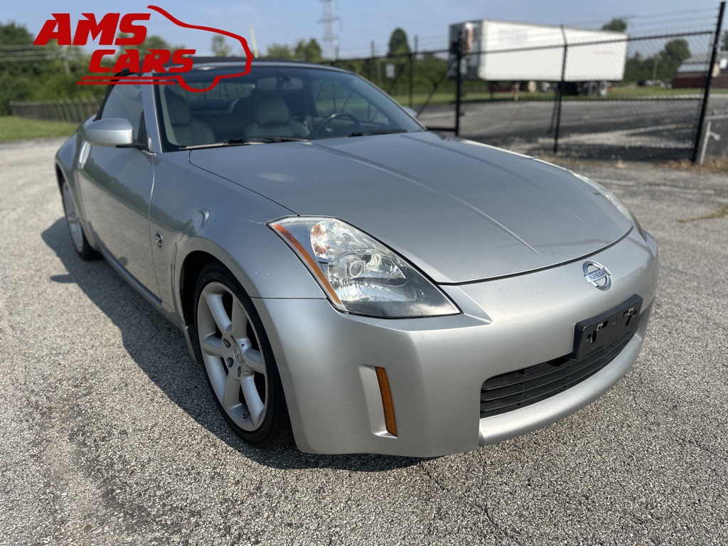 2005 Nissan 350Z Image 10